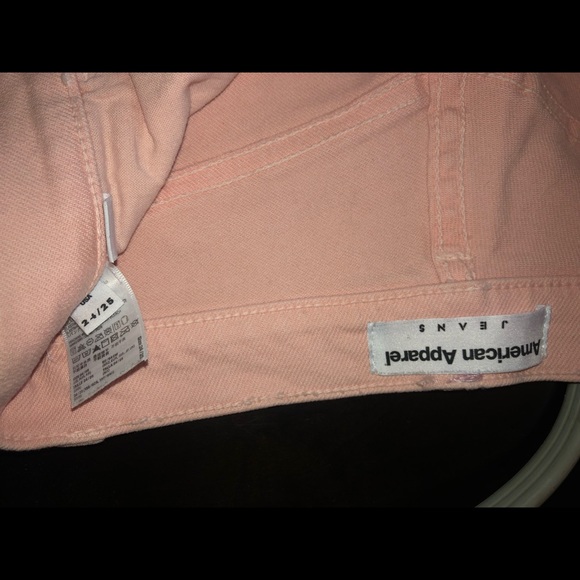 LIGHT PINK HIGH WAISTED SHORTS - Picture 3 of 3